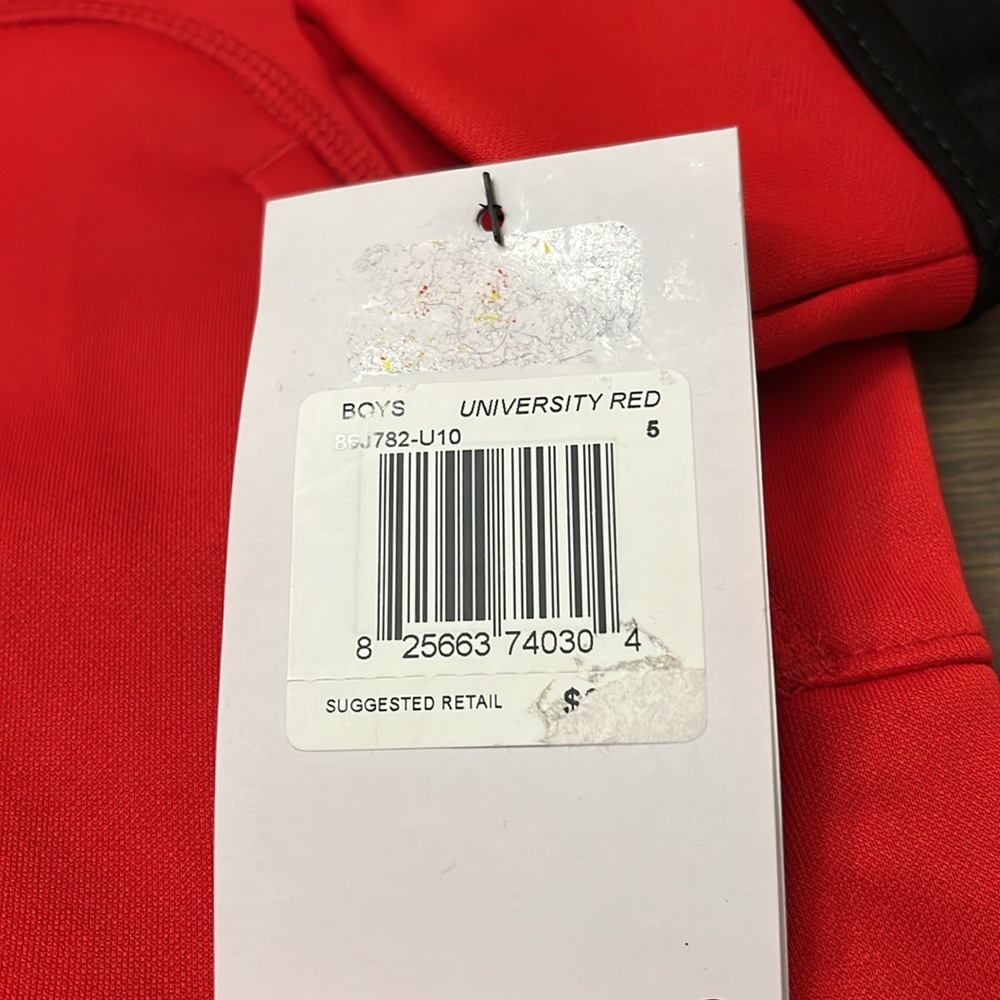 NWT! Nike Red and Black Therma-FIT Hoodie. Size 5. - Picture 2 of 10